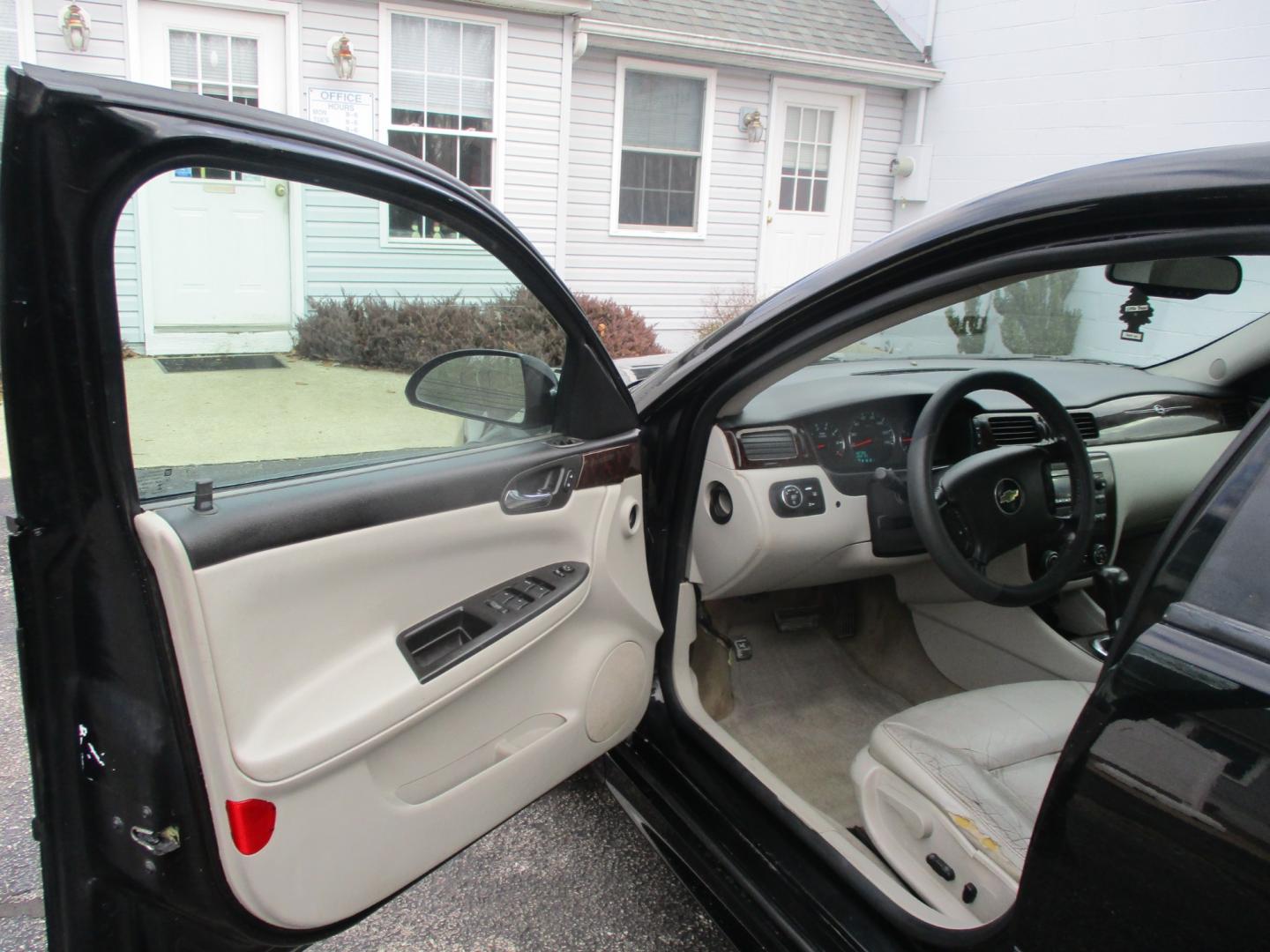 2014 BLACK Chevrolet Impala (2G1WC5E39E1) , AUTOMATIC transmission, located at 540a Delsea Drive, Sewell, NJ, 08080, (856) 589-6888, 39.752560, -75.111206 - Photo#13